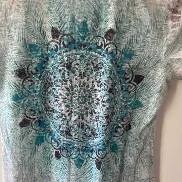 Maurices Teal and Purple Mandala V-Neck Tee - Picture 6 of 7